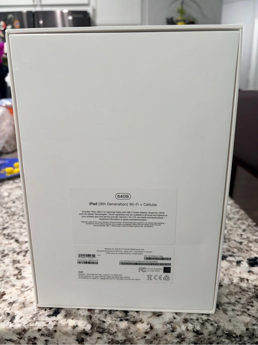 9th generation 64g - cellular/wifi Apple iPad Grey - Tablet with Touch ID